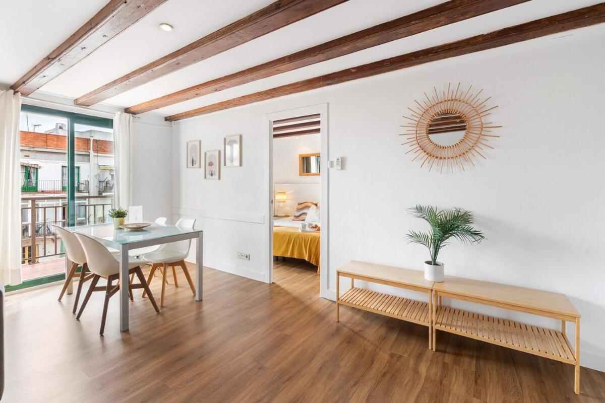 Lodging Apartments Liceu G1 Barcelona Bagian luar foto