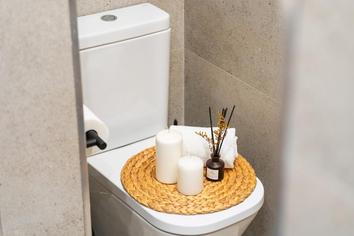 Lodging Apartments Liceu G1 Barcelona Bagian luar foto