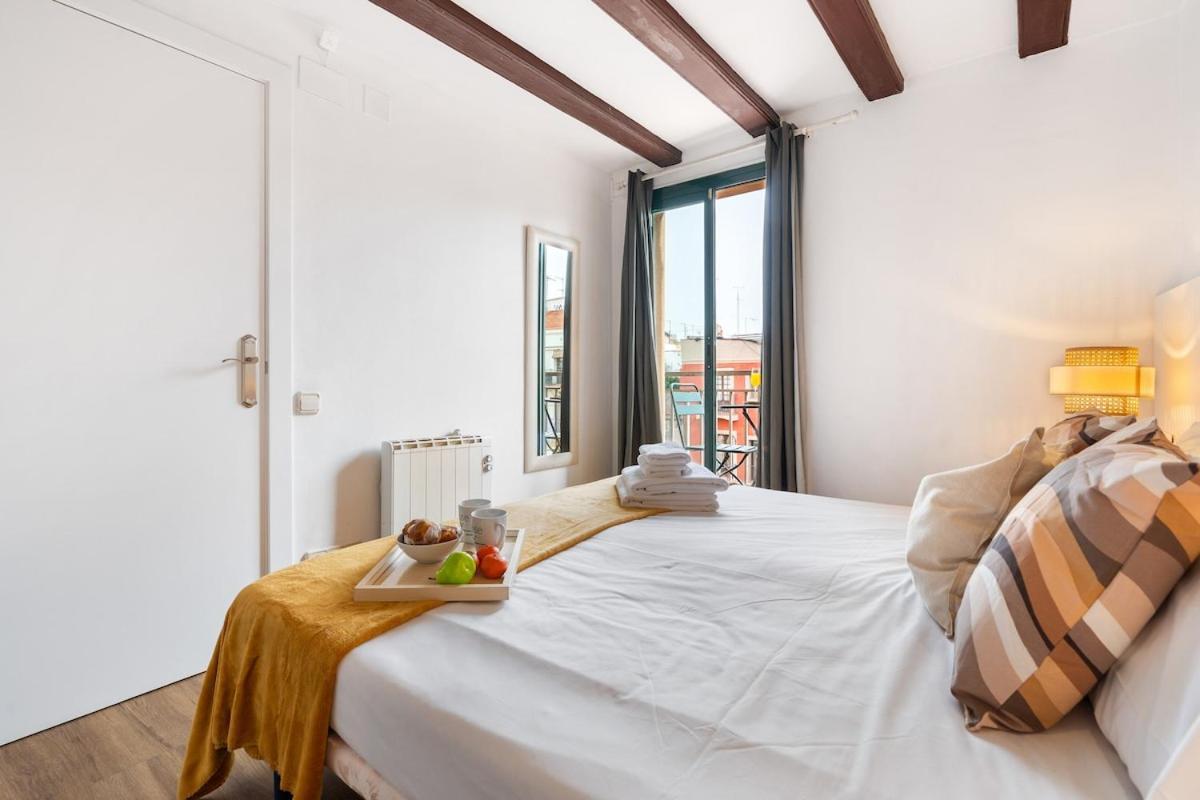 Lodging Apartments Liceu G1 Barcelona Bagian luar foto