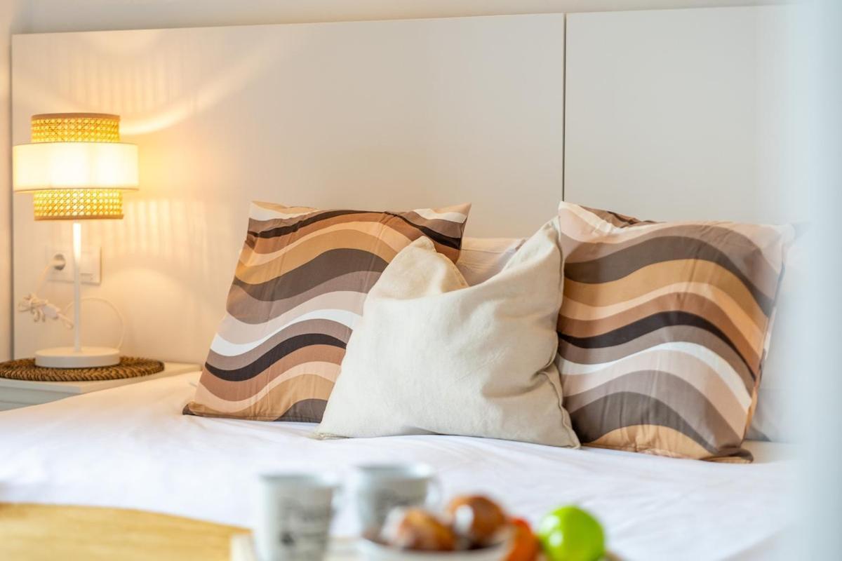 Lodging Apartments Liceu G1 Barcelona Bagian luar foto