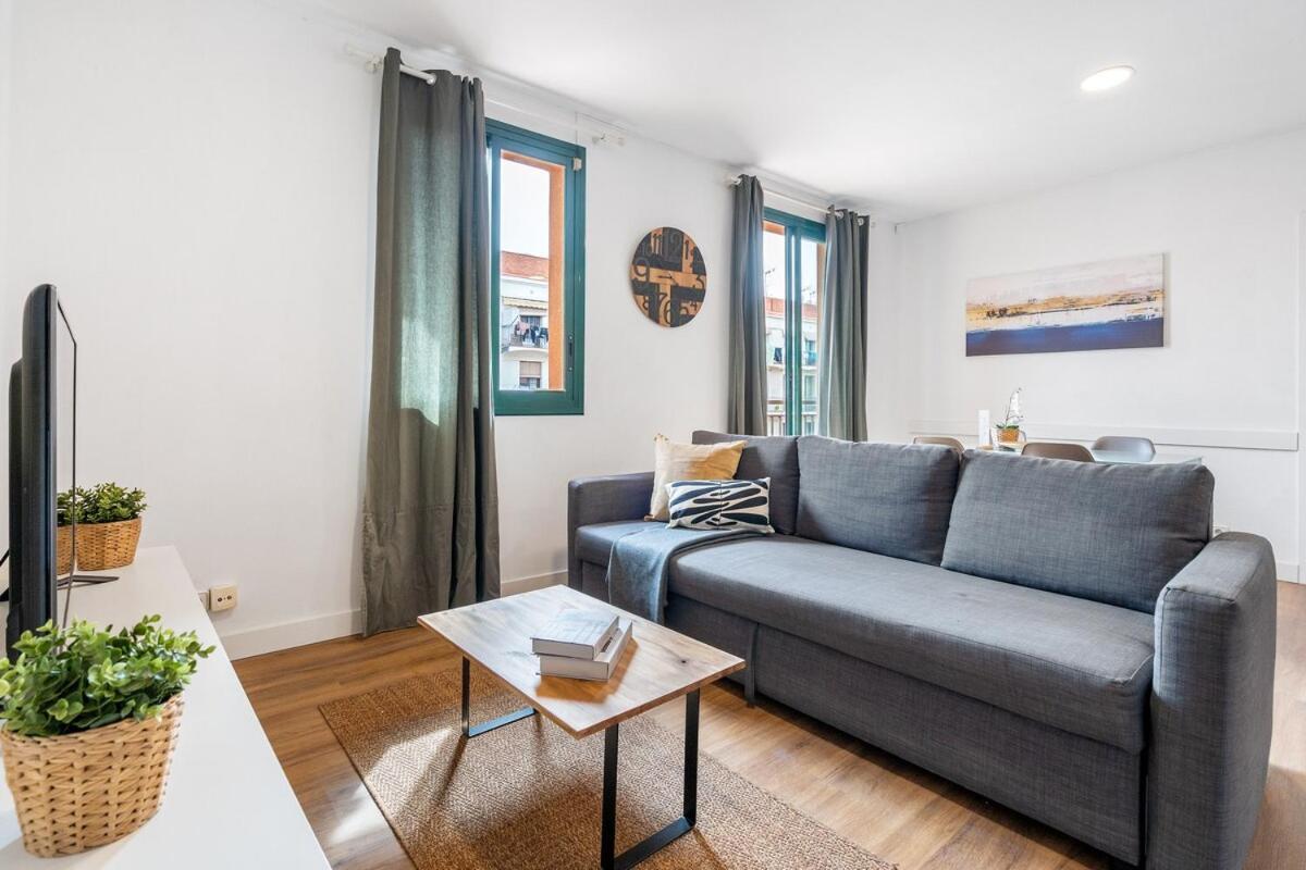 Lodging Apartments Liceu G1 Barcelona Bagian luar foto